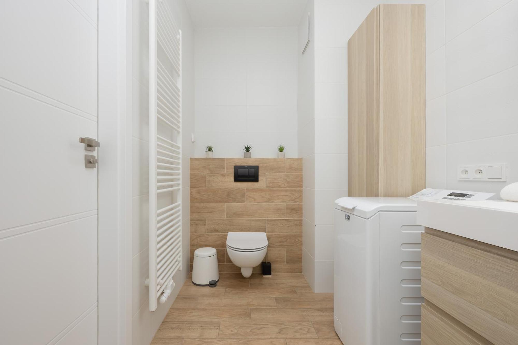 Srodmiescie Warsaw Muranow Apartments With Parking By Noclegi Renters Eksteriør bilde