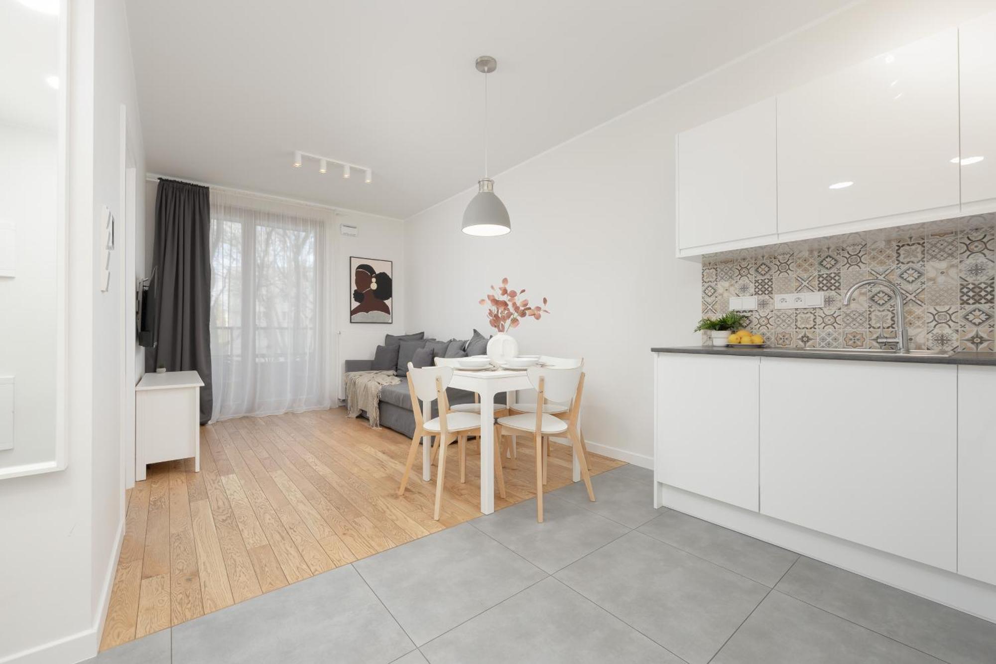 Srodmiescie Warsaw Muranow Apartments With Parking By Noclegi Renters Eksteriør bilde